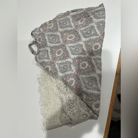 Abercrombie & Fitch lacy cami top, size S - Picture 2 of 4